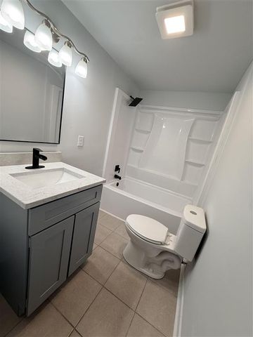 725 Pitre Street, Sulphur, LA 70663