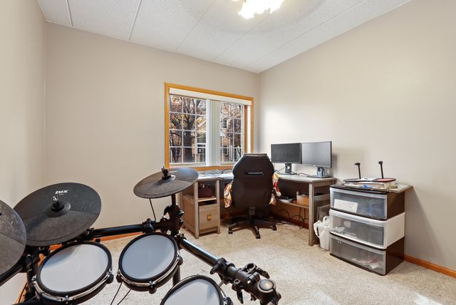 7825 Bristol Park Drive 1C, Tinley Park, IL 60477