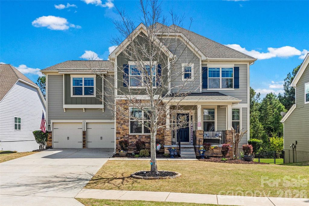 175 Sweet Briar Drive, Fort Mill, SC 29707