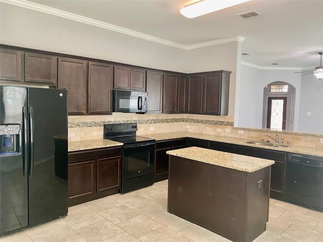 279 Oxford Drive, Fate, TX 75189
