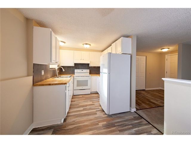 8060 W 9th Ave 115, Lakewood, CO 80214