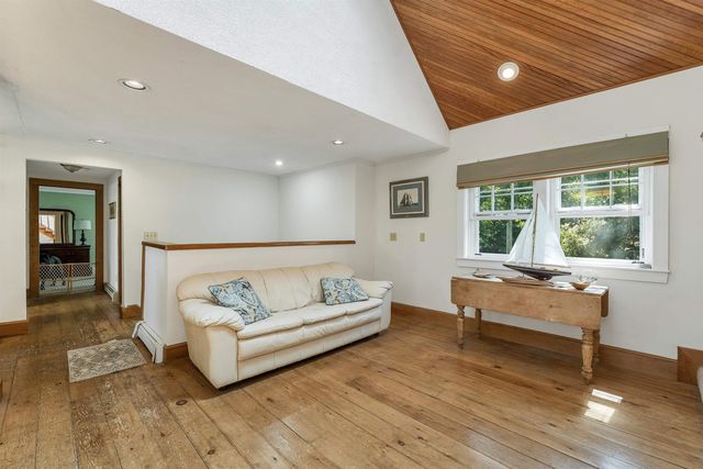 470 Banfield Road, Portsmouth, NH 03801