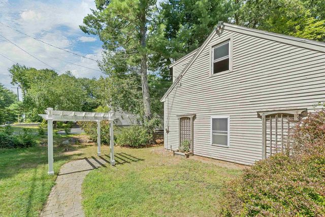 470 Banfield Road, Portsmouth, NH 03801