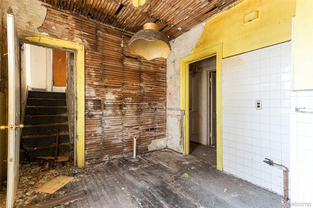 2223 Gray Street, Detroit, MI 48215