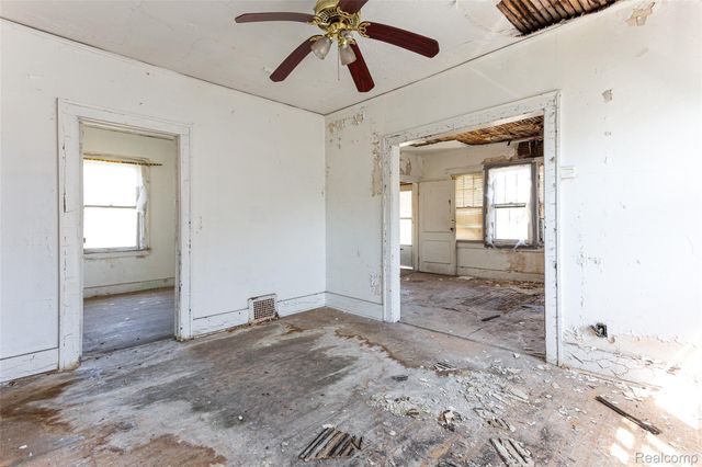 2223 Gray Street, Detroit, MI 48215