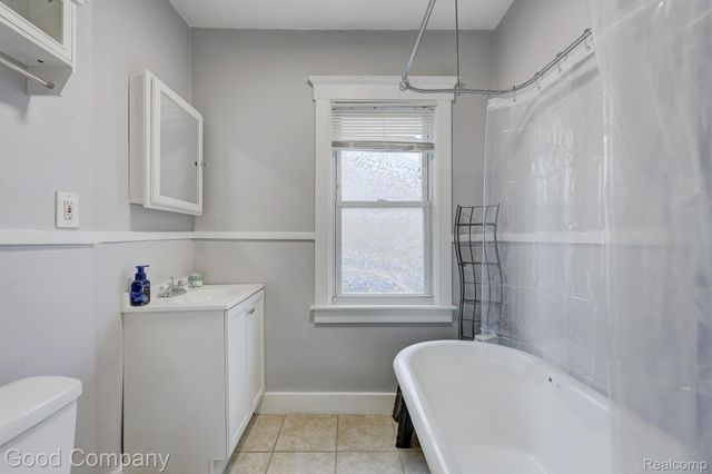2850 Wolcott Street, Ferndale, MI 48220