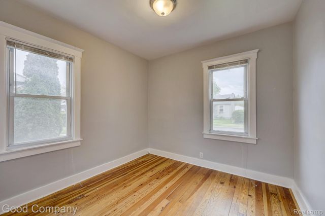2850 Wolcott Street, Ferndale, MI 48220