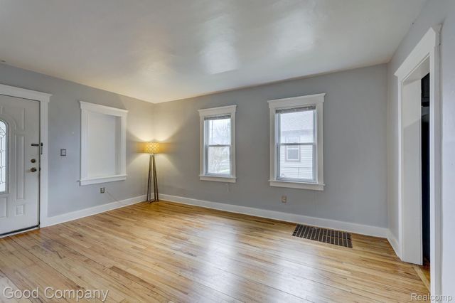 2850 Wolcott Street, Ferndale, MI 48220