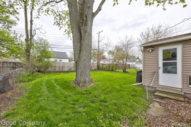 2850 Wolcott Street, Ferndale, MI 48220