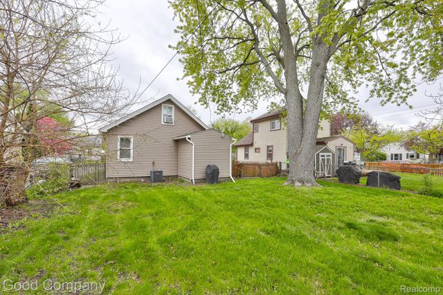 2850 Wolcott Street, Ferndale, MI 48220