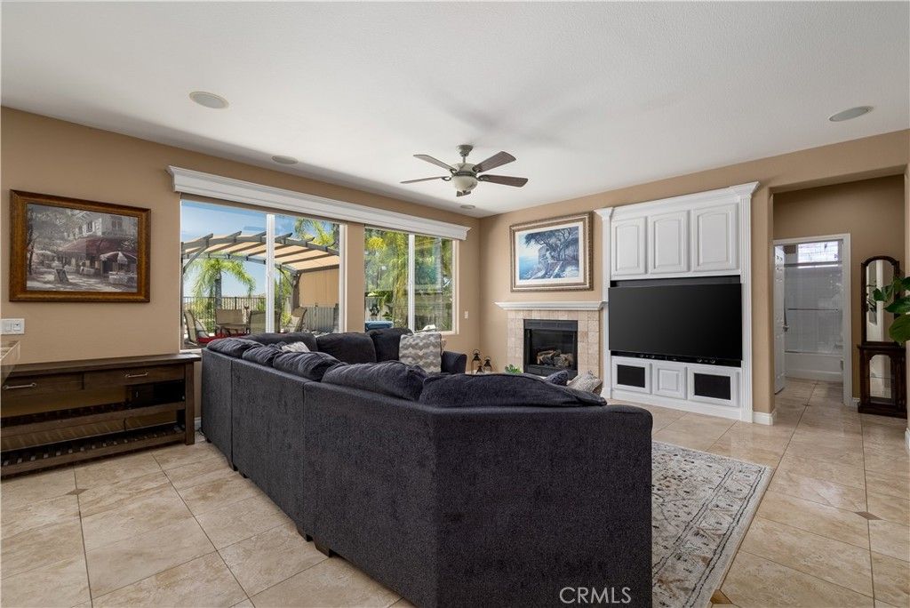 Image 10 of property listing at 31922 Manzanita Lane, Lake Elsinore, CA 92532