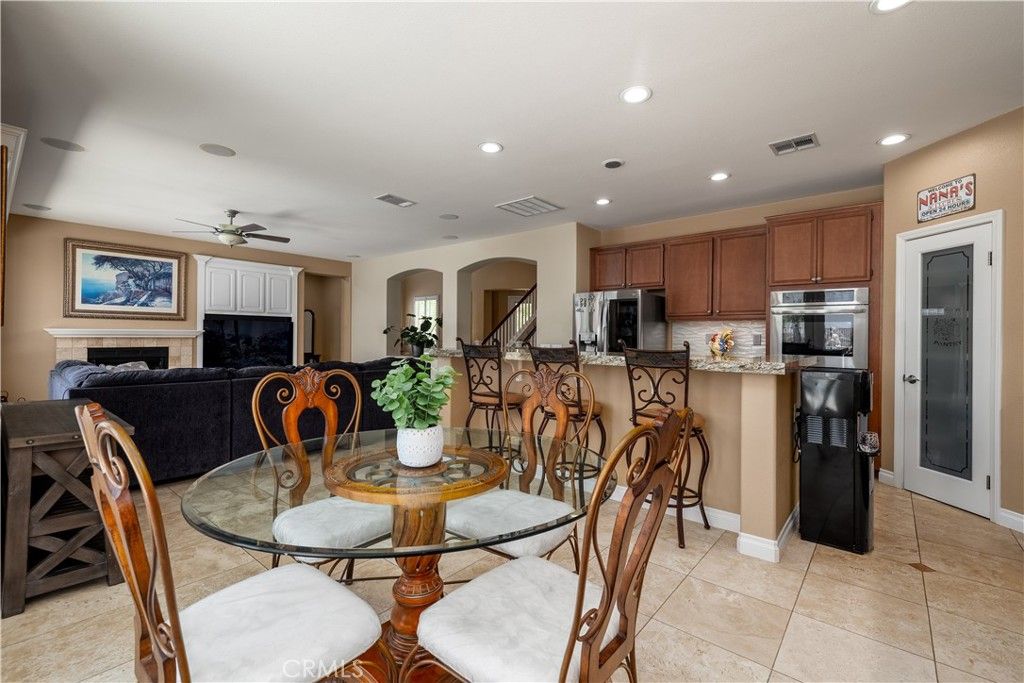 Image 4 of property listing at 31922 Manzanita Lane, Lake Elsinore, CA 92532
