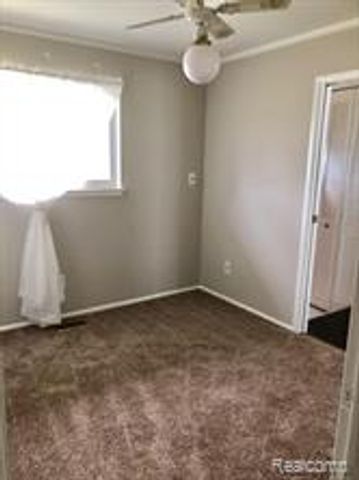 38022 Lyndon Street, Livonia, MI 48154