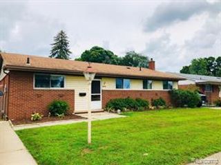 38022 Lyndon Street, Livonia, MI 48154