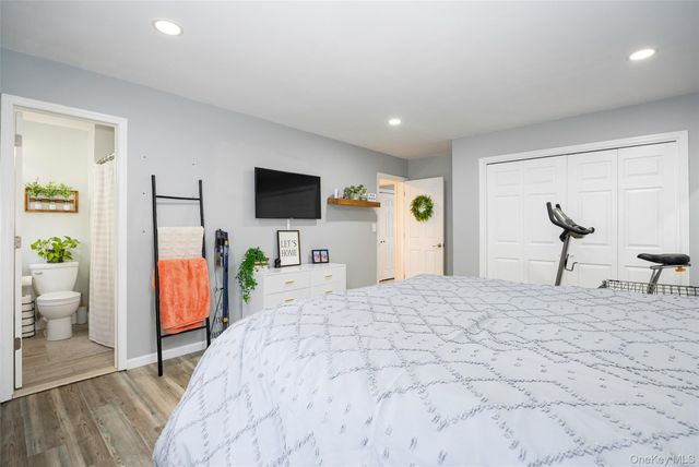 20 Amber Court, Poughkeepsie, NY 12603