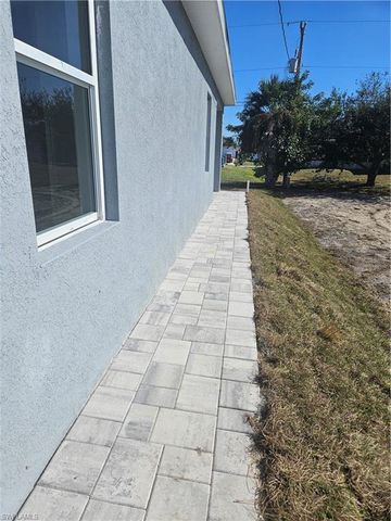 2813 NE 6TH AVE, Cape Coral, FL 33909