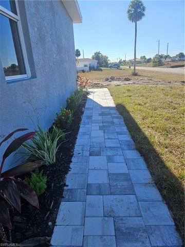 2813 NE 6TH AVE, Cape Coral, FL 33909