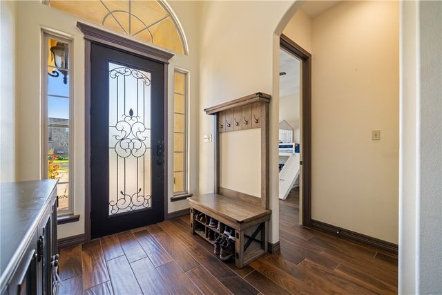 531 PINEHURST Dr, Portland, TX 78374