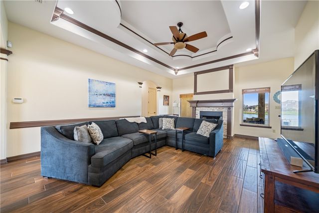 531 PINEHURST Dr, Portland, TX 78374