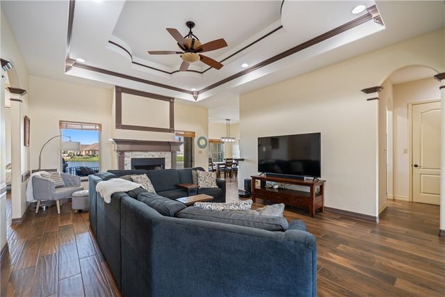 531 PINEHURST Dr, Portland, TX 78374