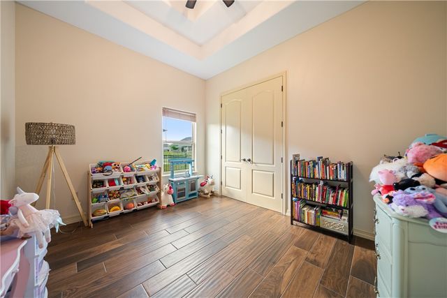 531 PINEHURST Dr, Portland, TX 78374