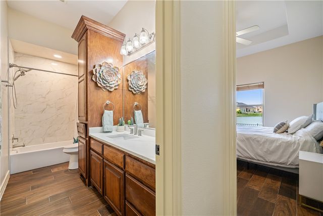 531 PINEHURST Dr, Portland, TX 78374