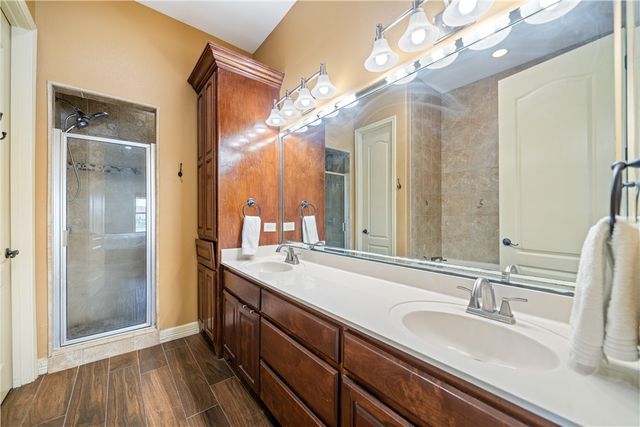 531 PINEHURST Dr, Portland, TX 78374