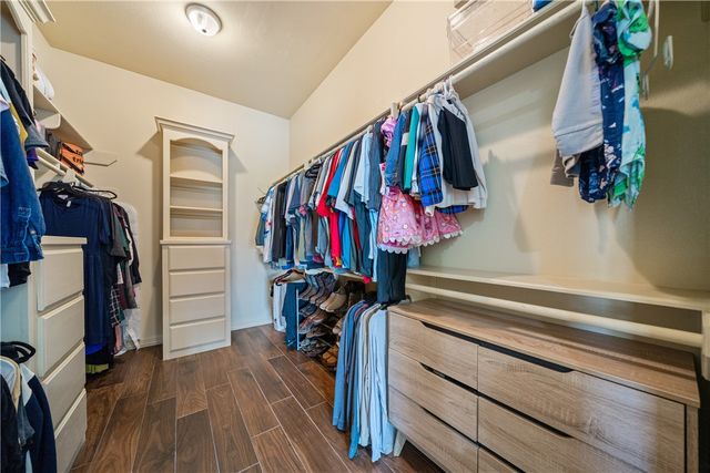 531 PINEHURST Dr, Portland, TX 78374