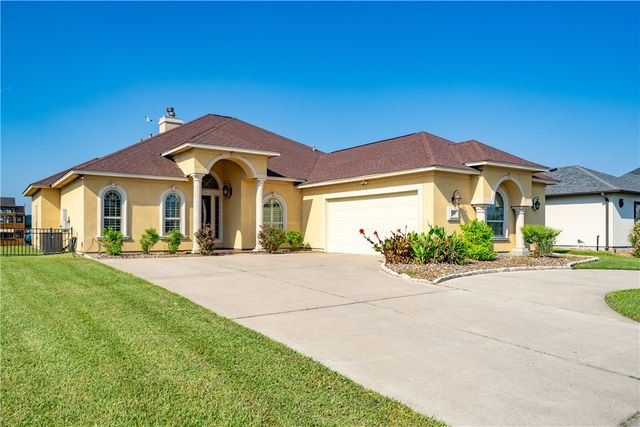 531 PINEHURST Dr, Portland, TX 78374