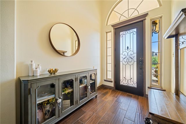 531 PINEHURST Dr, Portland, TX 78374