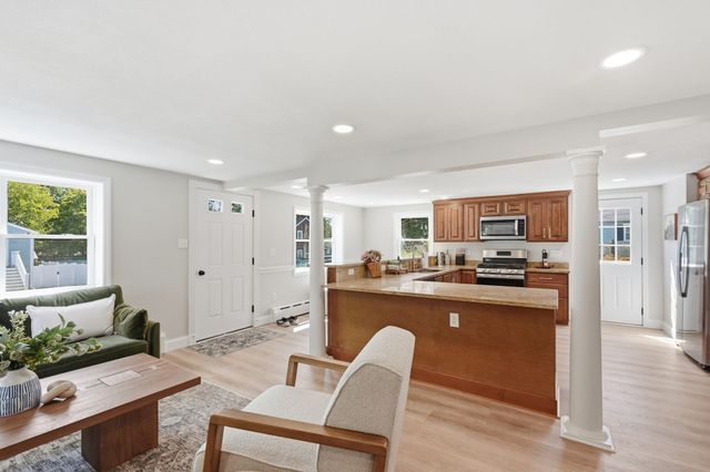 98 Towne Way, Marshfield, MA 02050