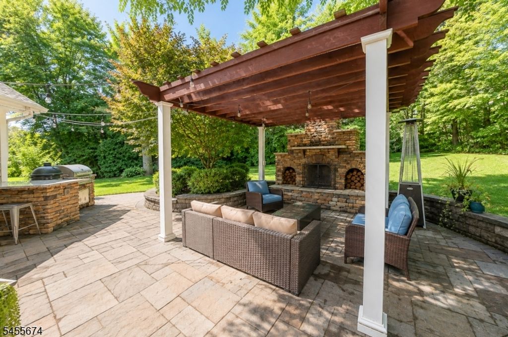 152 Hillside Ave, Chatham Boro, NJ 07928 — photo 3