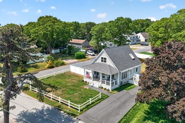 245 Edgewater Drive East, Falmouth, MA 02536
