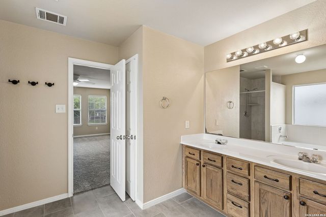 509 CHAPEL BND, New Braunfels, TX 78130