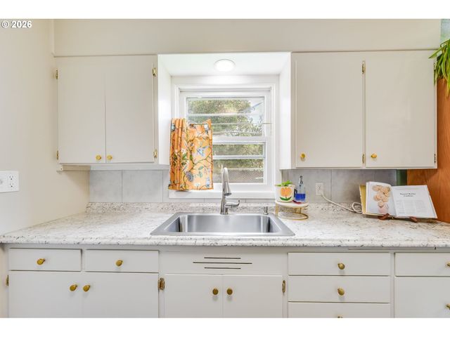 2001 GENERAL ANDERSON Ave, Vancouver, WA 98661