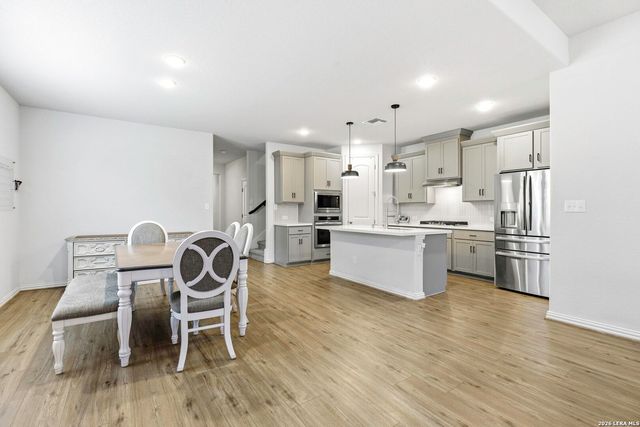 2071 Chelsea Grove, New Braunfels, TX 78130