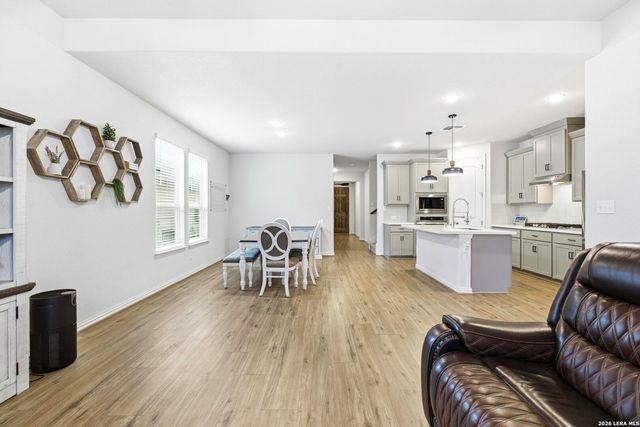 2071 Chelsea Grove, New Braunfels, TX 78130