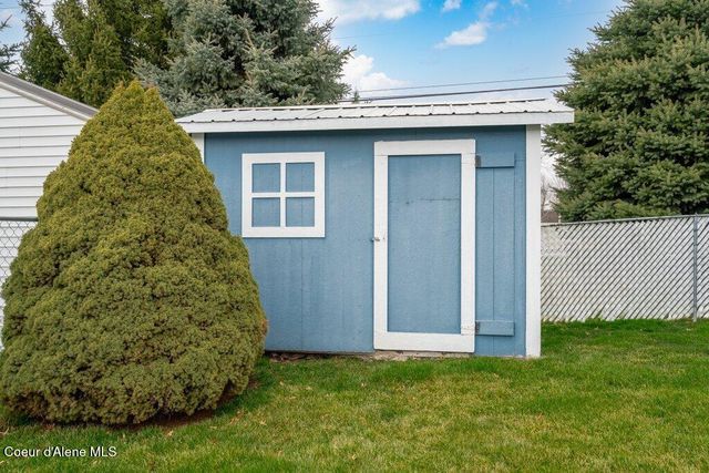 2243 W Gueneveres WAY, Post Falls, ID 83854