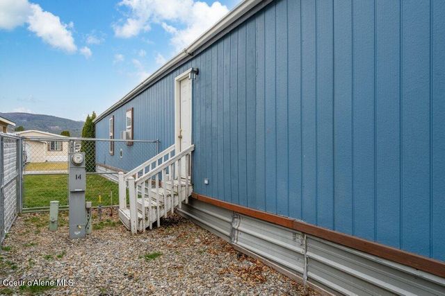 2243 W Gueneveres WAY, Post Falls, ID 83854