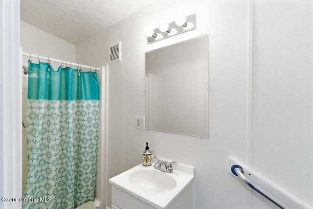 2243 W Gueneveres WAY, Post Falls, ID 83854