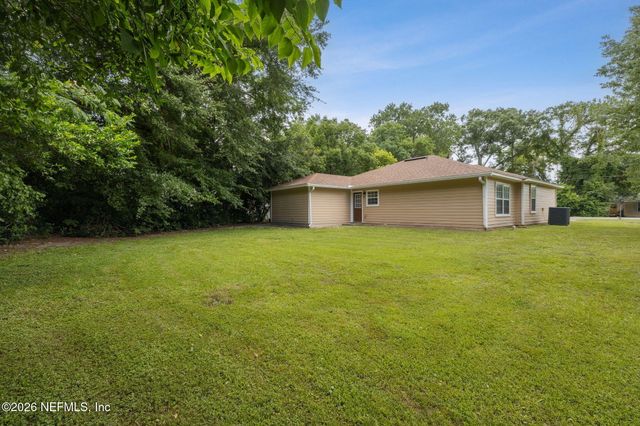 423 SOUTH Boulevard, Macclenny, FL 32063