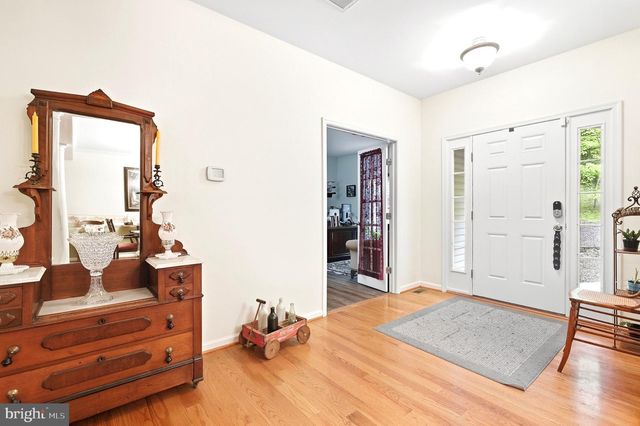 10105 WORMAN DR, King George, VA 22485