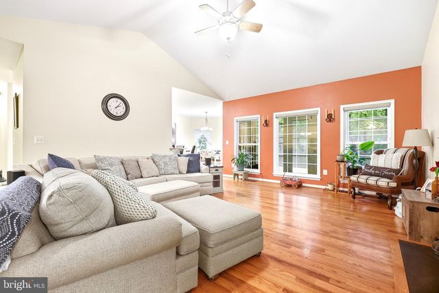 10105 WORMAN DR, King George, VA 22485