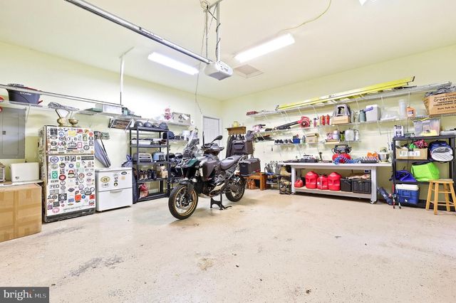 10105 WORMAN DR, King George, VA 22485