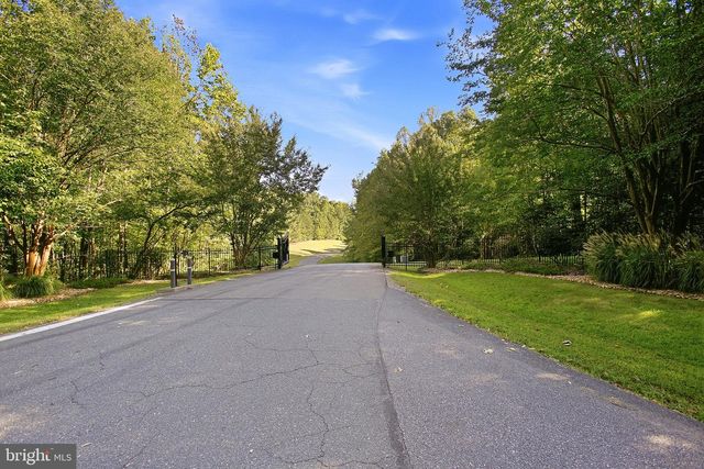 10105 WORMAN DR, King George, VA 22485