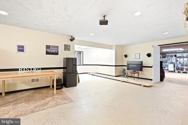 10105 WORMAN DR, King George, VA 22485