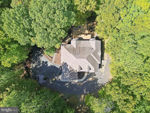 10105 WORMAN DR, King George, VA 22485
