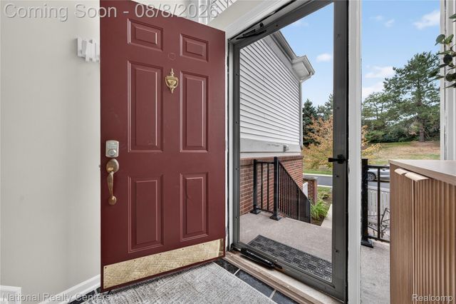 49667 Draper Circle, Plymouth Charter Township, MI 48170