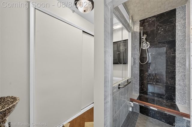 49667 Draper Circle, Plymouth Charter Township, MI 48170