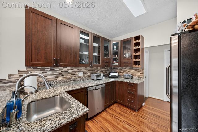 49667 Draper Circle, Plymouth Charter Township, MI 48170